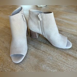 Cole Haan Amish’s Bootie, NWT